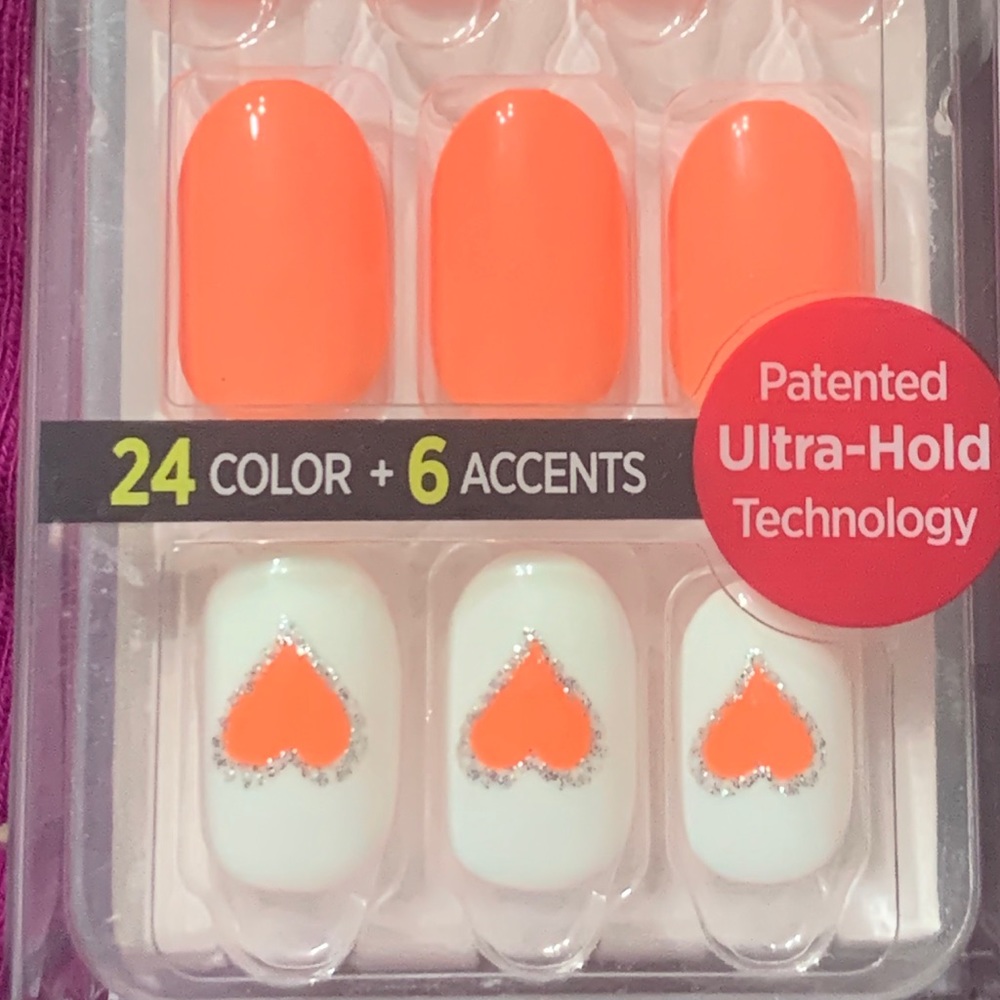 Impress kiss Nails gel manicure - Picture 3 of 5